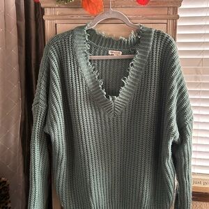 MAINSTRIP Green V-neck Sweater